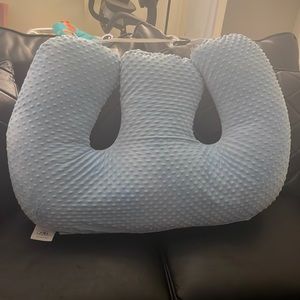 Twin z pillow with baby blue cover